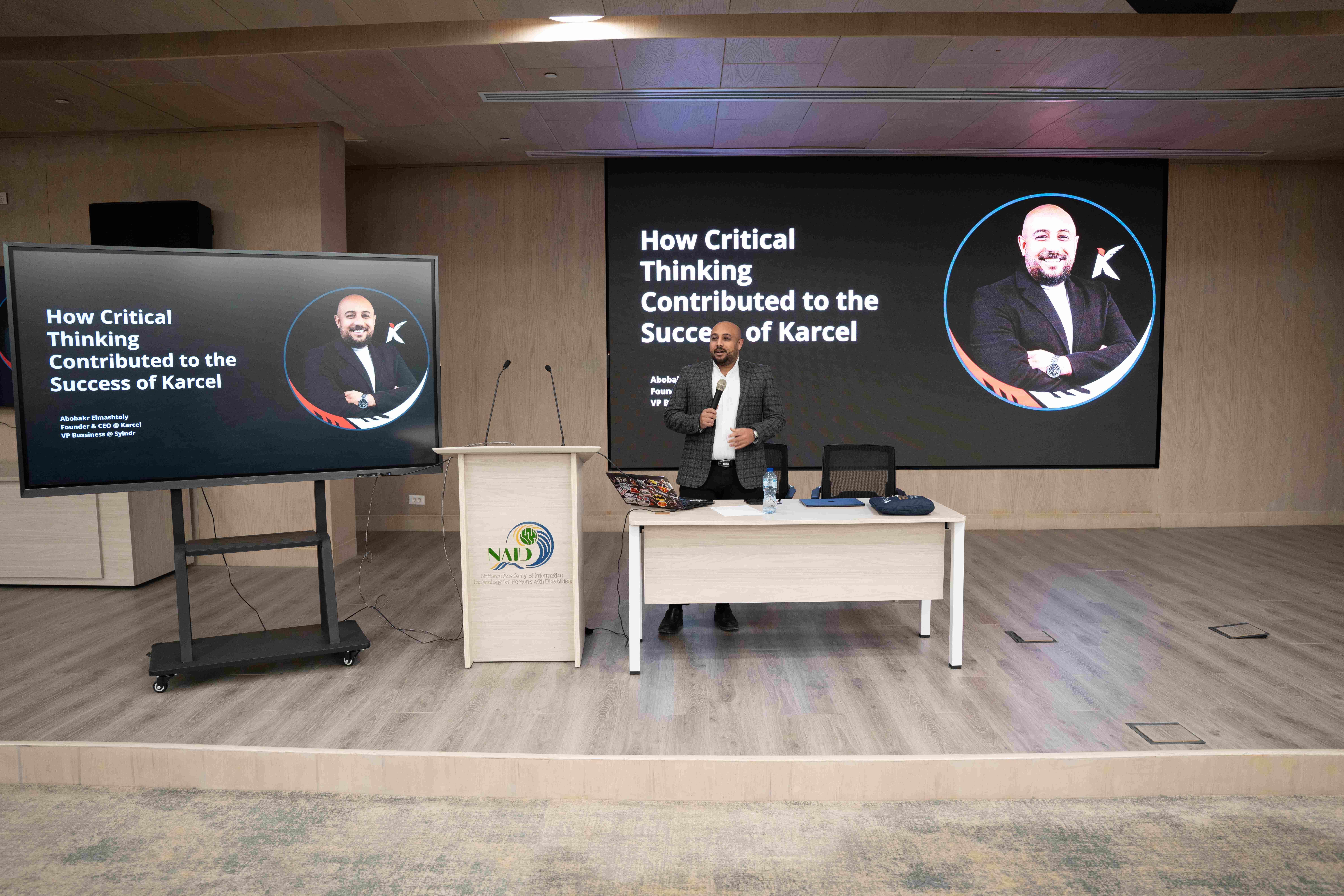 Mr. Abobakr Elmashtoly, Founder and CEO of Karcel at EUI 